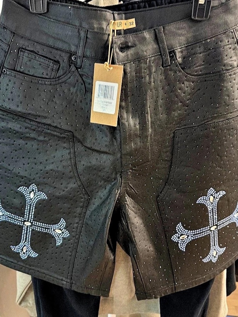 UR Embellished Flat Front Shorts in Black Size 32 NWT